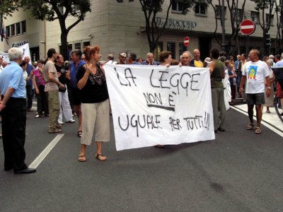Visti: 1.983
Scaricati: 1.200
Aggiunto: 26.11.07
778x583 (384.6 KB)